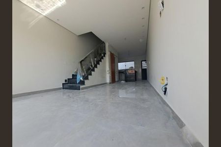 Casa à venda com 129m², 2 quartos e 2 vagas
