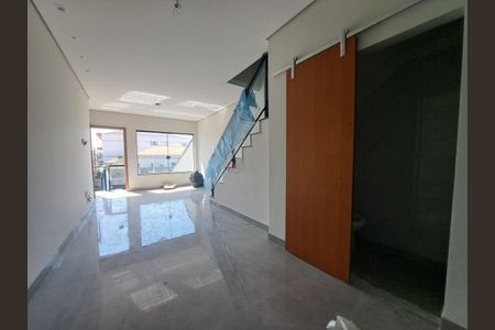 Casa à venda com 129m², 2 quartos e 2 vagas