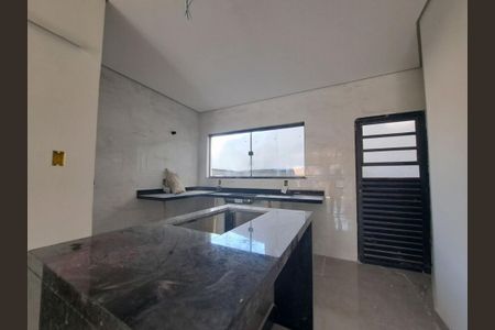 Casa à venda com 129m², 2 quartos e 2 vagas