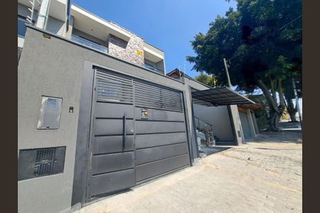 Casa à venda com 129m², 2 quartos e 2 vagas