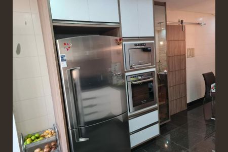 Casa à venda com 440m², 3 quartos e 7 vagas