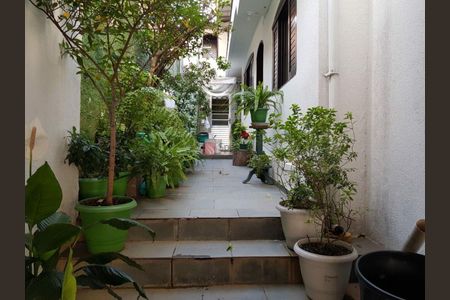 Casa à venda com 130m², 2 quartos e 2 vagas