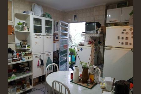 Casa à venda com 130m², 2 quartos e 2 vagas