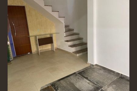 Casa à venda com 130m², 3 quartos e 2 vagas