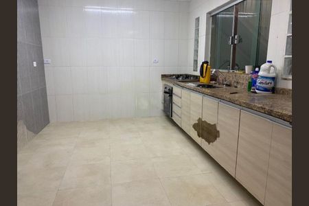 Casa à venda com 130m², 3 quartos e 2 vagas