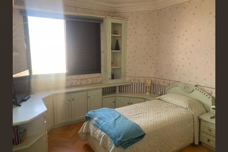 Apartamento à venda com 236m², 4 quartos e 4 vagas