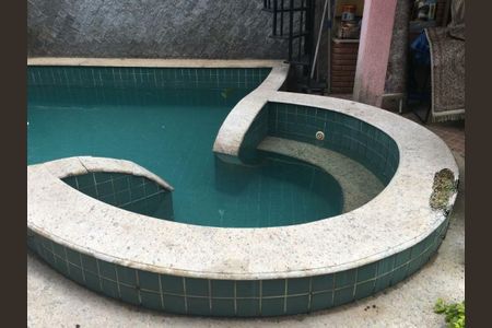Casa à venda com 283m², 4 quartos e 2 vagas