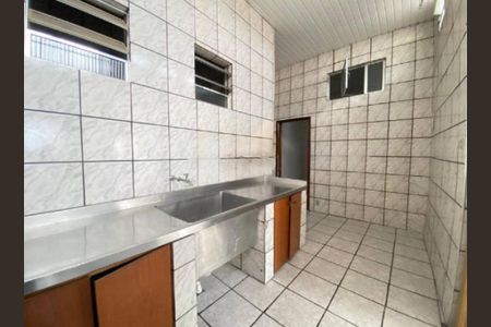 Casa à venda com 240m², 2 quartos e 3 vagas