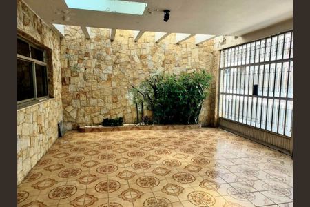 Casa à venda com 206m², 4 quartos e 3 vagas