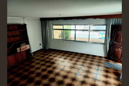 Casa à venda com 206m², 4 quartos e 3 vagas