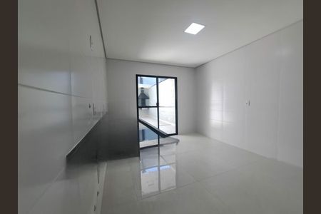Casa à venda com 135m², 3 quartos e 2 vagas
