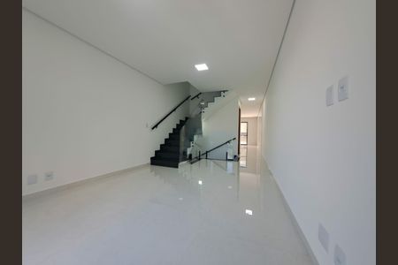 Casa à venda com 135m², 3 quartos e 2 vagas