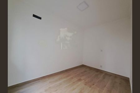 Casa à venda com 135m², 3 quartos e 2 vagas