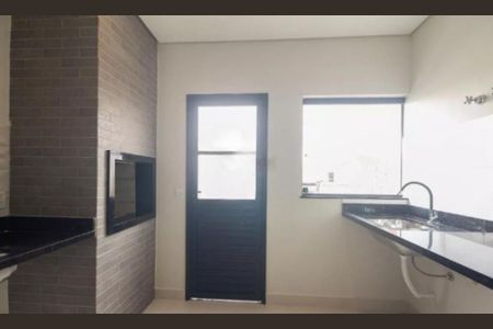 Casa à venda com 149m², 3 quartos e 5 vagas