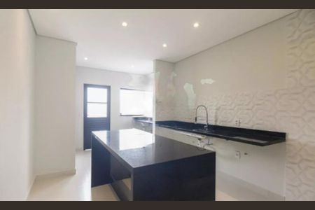 Casa à venda com 149m², 3 quartos e 5 vagas