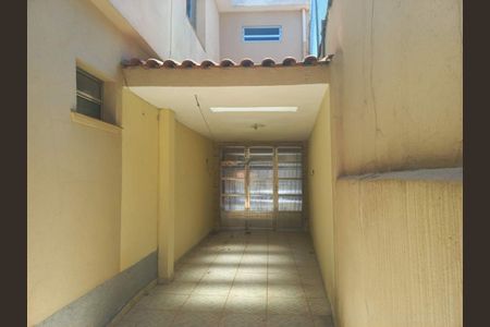 Casa à venda com 130m², 3 quartos e 5 vagas