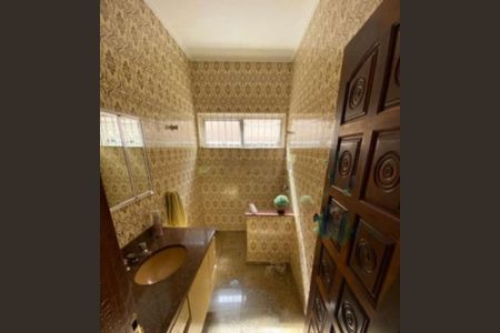 Casa à venda com 253m², 3 quartos e 4 vagas