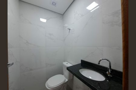 Casa à venda com 105m², 2 quartos e 2 vagas