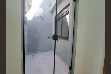 Casa à venda com 105m², 2 quartos e 2 vagas