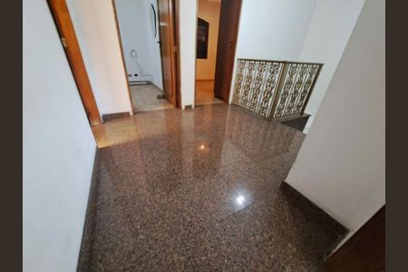Casa à venda com 280m², 4 quartos e 4 vagas