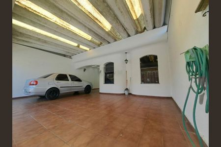 Casa à venda com 280m², 4 quartos e 4 vagas