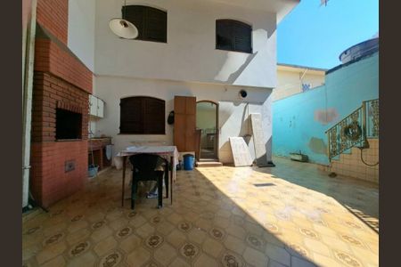 Casa à venda com 280m², 4 quartos e 4 vagas