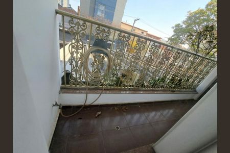 Casa à venda com 280m², 4 quartos e 4 vagas