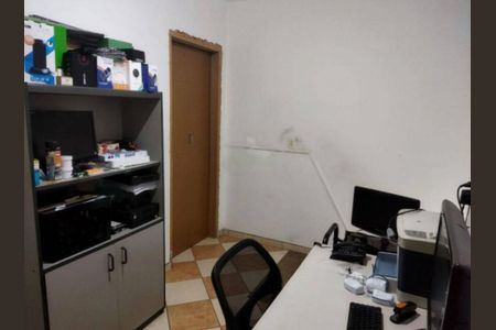 Casa à venda com 100m², 4 quartos e 4 vagas