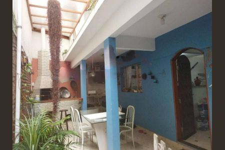 Casa à venda com 100m², 4 quartos e 4 vagas