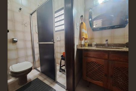 Casa à venda com 232m², 4 quartos e 4 vagas