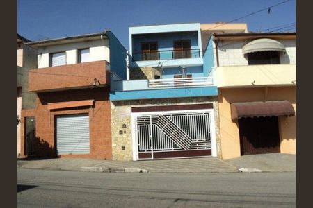 Casa à venda com 240m², 3 quartos e 2 vagas