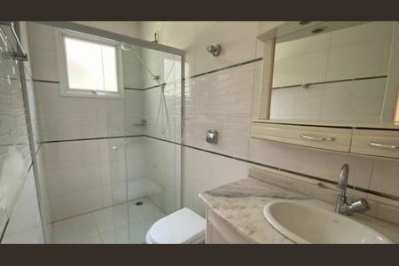 Casa à venda com 95m², 2 quartos e 2 vagas