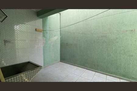 Casa à venda com 95m², 2 quartos e 2 vagas