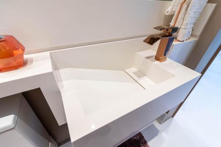 Apartamento à venda com 108m², 3 quartos e 2 vagas Apartamento à venda com 108m², 3 quartos e 2 vagasLavabo