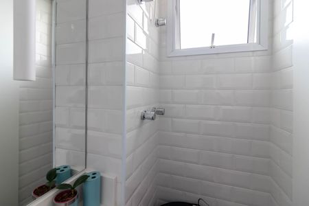 Apartamento à venda com 108m², 3 quartos e 2 vagas Apartamento à venda com 108m², 3 quartos e 2 vagasBanheiro de Serviço