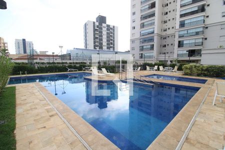 Apartamento à venda com 108m², 3 quartos e 2 vagas Apartamento à venda com 108m², 3 quartos e 2 vagasÁrea comum - Piscina