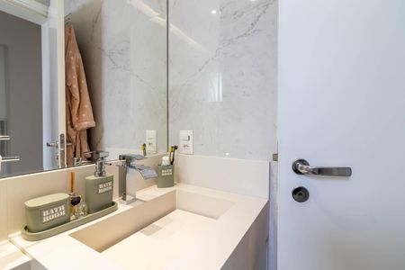 Apartamento à venda com 108m², 3 quartos e 2 vagas Apartamento à venda com 108m², 3 quartos e 2 vagasBanheiro 2