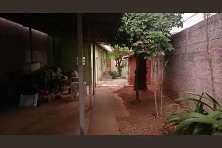 Casa de condomínio à venda com 80m², 1 quarto e 2 vagas