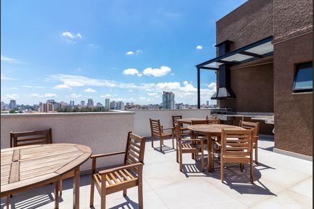 Apartamento à venda com 28m², 1 quarto e sem vaga Apartamento à venda com 28m², 1 quarto e sem vagaÁrea comum - Churrasqueira