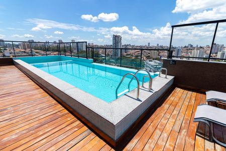 Apartamento à venda com 28m², 1 quarto e sem vaga Apartamento à venda com 28m², 1 quarto e sem vagaCobertura - Piscina
