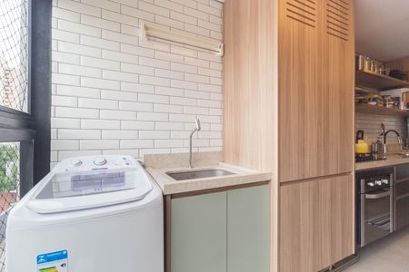 Apartamento à venda com 70m², 2 quartos e 1 vaga Apartamento à venda com 70m², 2 quartos e 1 vagaÁrea de Serviço