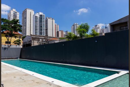 Apartamento à venda com 70m², 2 quartos e 1 vaga Apartamento à venda com 70m², 2 quartos e 1 vagaPiscina