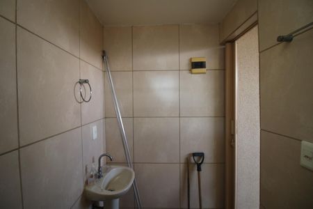 Casa à venda com 60m², 2 quartos e 1 vagaBanheiro de serviço