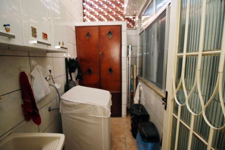 Casa à venda com 60m², 2 quartos e 1 vagaÁrea de Serviço