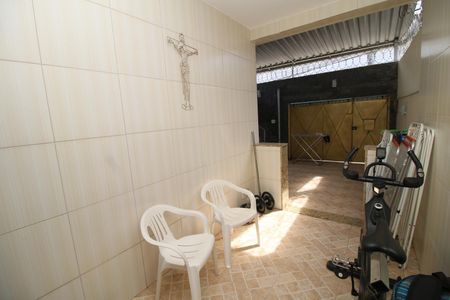Casa à venda com 60m², 2 quartos e 1 vagaCorredor de acesso