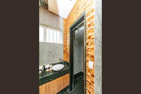 Apartamento à venda com 200m², 4 quartos e 2 vagas Apartamento à venda com 200m², 4 quartos e 2 vagasLavabo