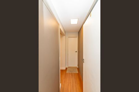 Apartamento à venda com 200m², 4 quartos e 2 vagas Apartamento à venda com 200m², 4 quartos e 2 vagasQuarto 1