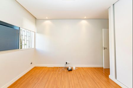 Apartamento à venda com 200m², 4 quartos e 2 vagas Apartamento à venda com 200m², 4 quartos e 2 vagasQuarto 4