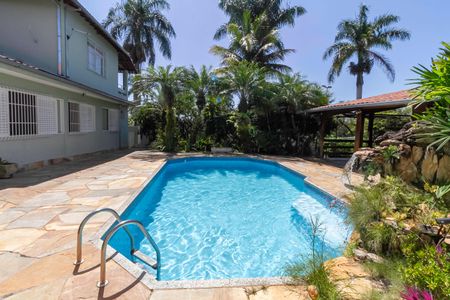 Casa à venda com 1000m², 5 quartos e 8 vagasPiscina