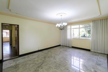 Casa à venda com 1000m², 5 quartos e 8 vagasSala 4